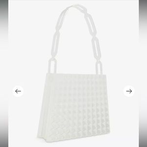 TOUCHLESS
Prism Classic 3D-printed shoulder bag